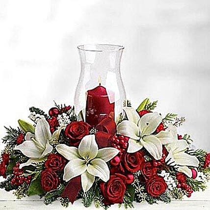 Centre of Attraction: Wedding Flower Arrangements