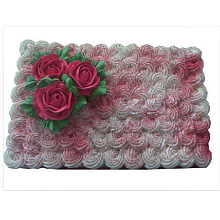 Delightful Red Velvet Cake: Red Velvet Cake Dubai