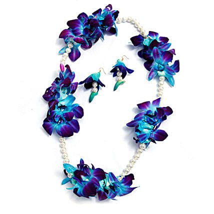 Forever Treasured: Flower Jewellery 