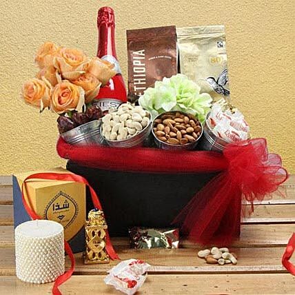 Never Ending Pleasures: Arabic Perfumes 