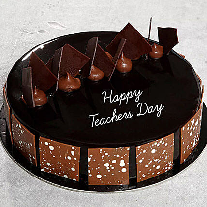 Teachers Day Choco Fudge Cake: Teachers Day Gifts