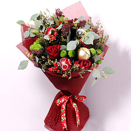 Holiday Flower Bouquet: Christmas Flowers to Al Ain
