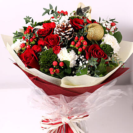 Christmas Themed Floral Bouquet: Christmas Flowers 