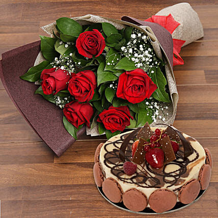 Enchanting Rose Bouquet With Marble Cake: Birthday Flowers & Cakes