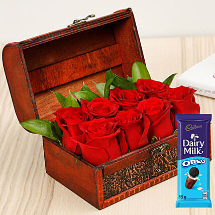 Treasured Roses with Dairy Milk Oreo: 