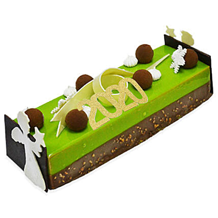 Pistachio and Apricot Log Cake: Happy New Year Cake 2020