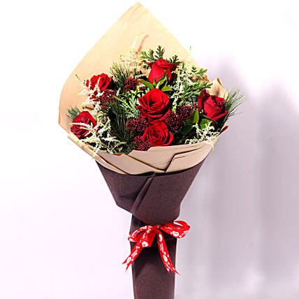 Xmas Special Flower Posy: Christmas Flowers to Ajman
