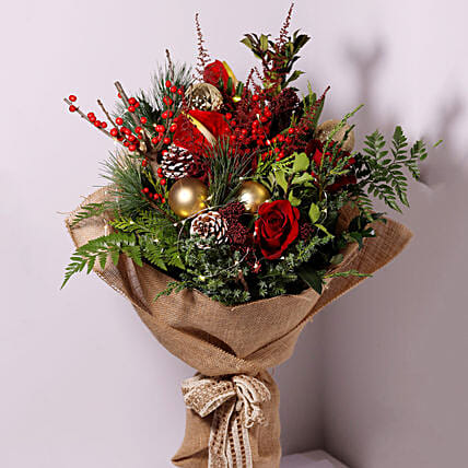 Xmas Surprise Flower Posy: 