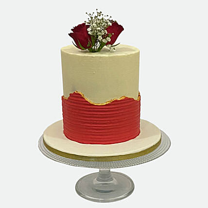 Delightful Roses Cake: Designer Cakes for Birthday