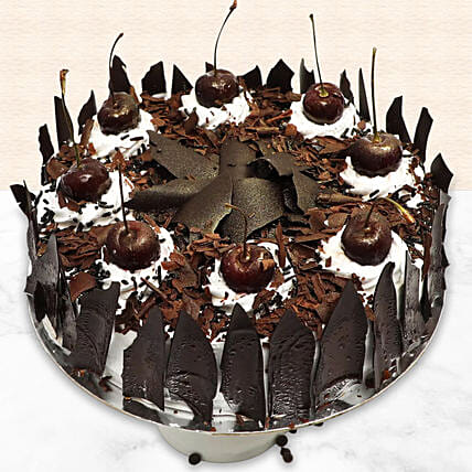 4 Portion Blackforest Cake: Graduation Gift Ideas