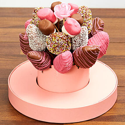 Strawberry and Marshmallow Arrangement: Newborn Baby Gift Ideas