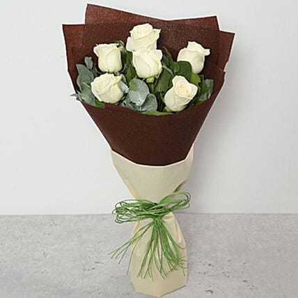 Bouquet Of White Roses: Gift Ideas for Girls
